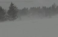 Bufera di neve a Cervinia: le raffiche di vento sono fortissime