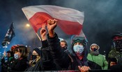 In Polonia entra in vigore il divieto di aborto, proteste e scontri
