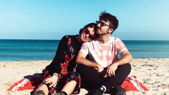 Lui di Palermo, lei australiana: fuga d’amore contro virus e divieti