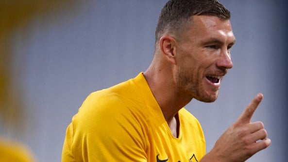 Dzeko e Sanchez, che nessuno si muova. La Juve su Scamacca