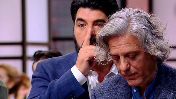 Neppure Cannavacciuolo riesce a far star zitto il concorrente: ci pensa Locatelli