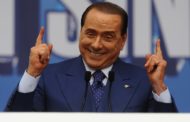 Sivlio Berlusconi dimesso dall'ospedale di Monaco