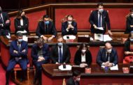 Crisi di governo, da Monti a Casini: ecco i 'volenterosi' dell'ultima ora al Senato. Aiuti in arrivo anche da tre senatori di Forza Italia