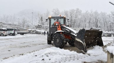 Maltempo, Brennero bloccato per neve e gelo in arrivo dalla Siberia