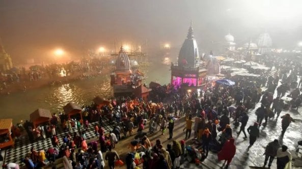 India, al via il festival del Kumbh Mela: milioni ammassati nonostante il Covid
