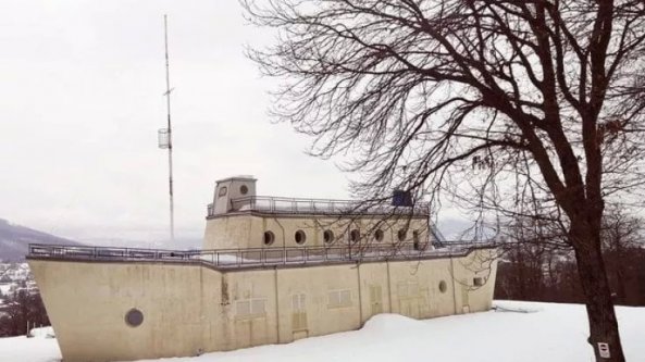 Appennino Parmense, quell'imbarcazione ormeggiata nella neve