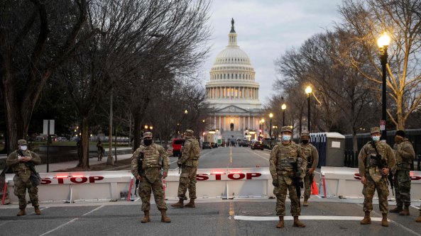 Usa, Biden pronto a regolarizzare 11 milioni di migranti. L'obiettivo: legalità contro repressione