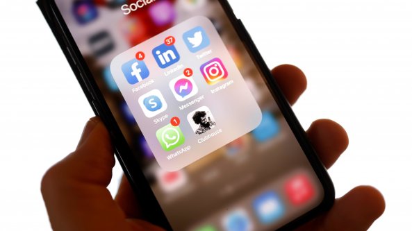 Clubhouse, il nuovo fenomeno social che vale un miliardo di dollari