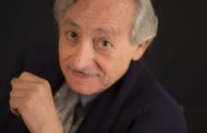 Leo Gullotta, 75 anni con il sorriso: 
