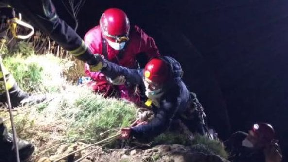 Bloccata per tre ore sulla scogliera di Porto Selvaggio: 59enne viene salvata dai vigili del fuoco