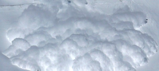 Una valanga ha travolto uno scialpinista in Val Travenanzes