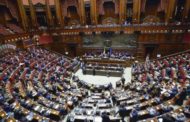 Crisi di governo, dopo lo strappo di Renzi cosa succede adesso? Dalla coalizione con i centristi alle elezioni: ecco gli scenari possibili