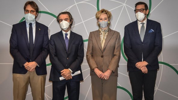 Prima giunta lombarda dopo il rimpasto, i direttori generali saranno scelti con un bando interno. Letizia Moratti: serve 