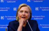 Hillary fissata con Putin: 