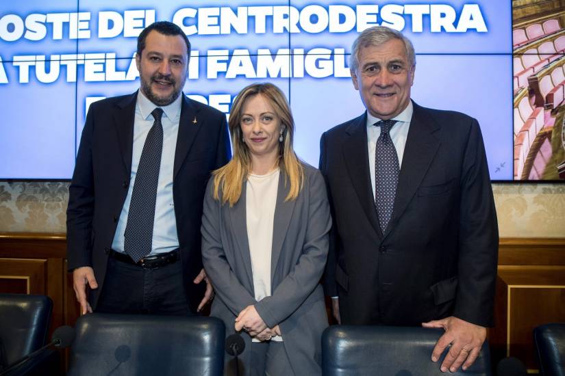 Crisi, centrodestra compatto: 