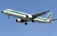 Alitalia fa il pieno di ristori, i treni a secco
