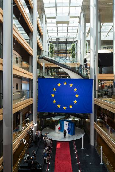 Ue, arrivano altre tasse: 4 prelievi aggiuntivi da 22 miliardi l'anno