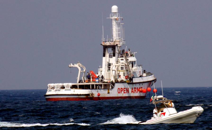 Anno nuovo, solita solfa: l'Ong vuol scaricarci migranti