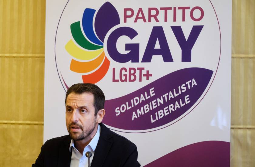 Il Partito Gay in case-famiglia per indottrinar i bimbi in affido