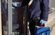 Non possono comprare latte ai figli: provvedono i carabinieri