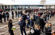 Vaccino, in Campania finite le dosi. Stop alle somministrazioni
