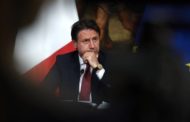 Il ritiro dei ministri, la conferenza e le dimissioni: governo a un passo dalla crisi