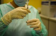 Caos vaccini, così slittano gli over 80