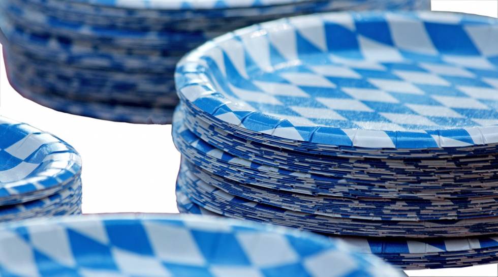 I piatti di plastica finiscono nella stretta dell'Europa