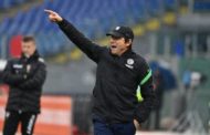 È un sabato milanese. Tra il Diavolo e l'Inter il derby non finisce mai