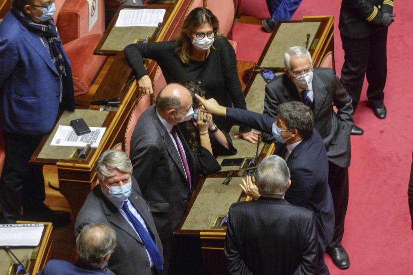 Lo spiraglio, poi il gelo dei renziani: 