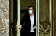 Fare fuori Casalino? 
