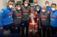 Callejon e la foto ricordo nello spogliatoio del Napoli: bufera sullo spagnolo
