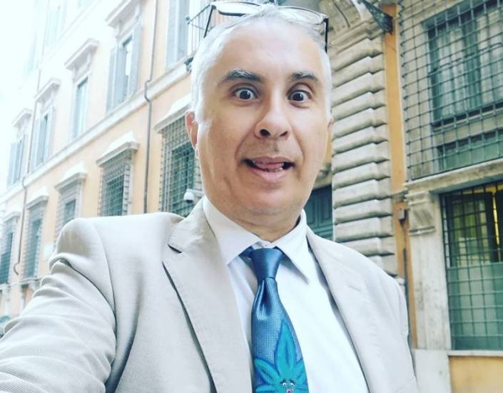 Il senatore Ciampolillo ribadisce il no al vaccino: 
