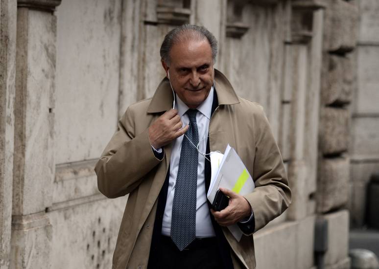 Blitz anti-'ndrangheta: Cesa adesso è indagato ​Lascia la guida dell'Udc