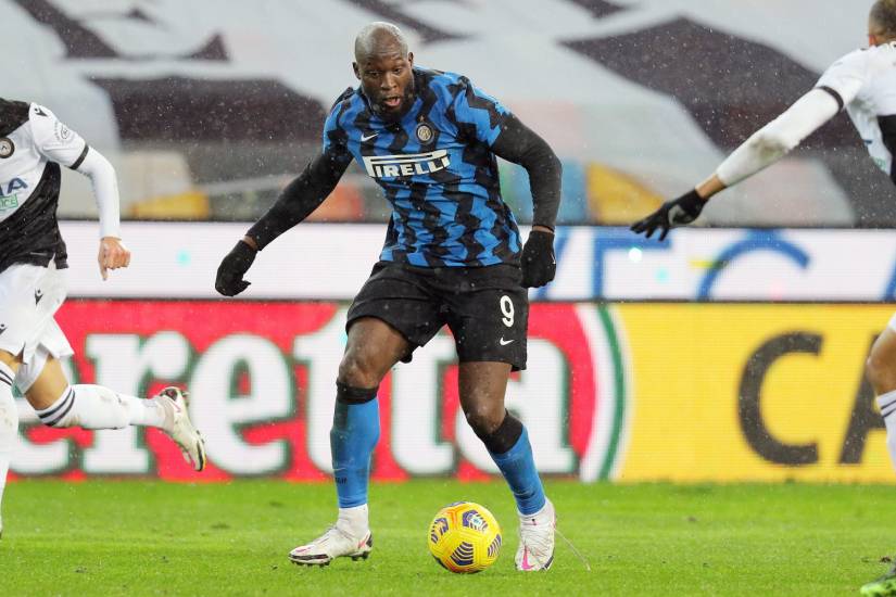 Due giganti e una rissa. Anche questo è calcio