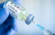 Effetti collaterali del vaccino: perché la seconda dose dà più fastidio