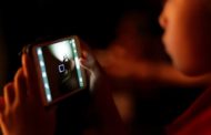 Il video e gli ultimi istanti I dubbi sul bimbo morto con il sorriso su YouTube