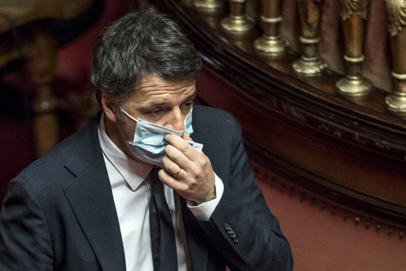La chiamata all'ultimo minuto: cosa si sono detti Conte e Renzi