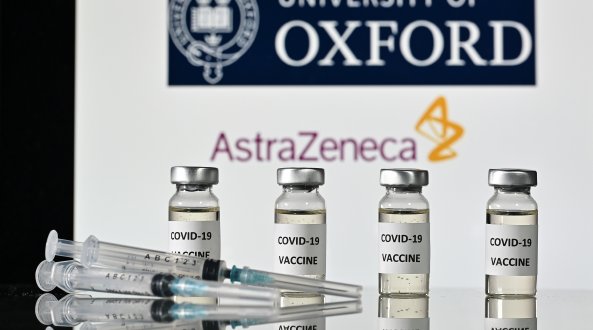 Vaccini, l'Ema dà il via libera ad AstraZeneca