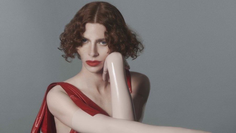 È morta Sophie, dj e produttrice. Aveva 34 anni