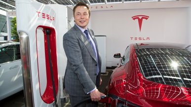 Mezzo milione di Tesla nell'anno del Covid. Musk: 