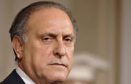 Lorenzo Cesa è indagato in Calabria per mafia. Il M5s blocca il dialogo con l'Udc