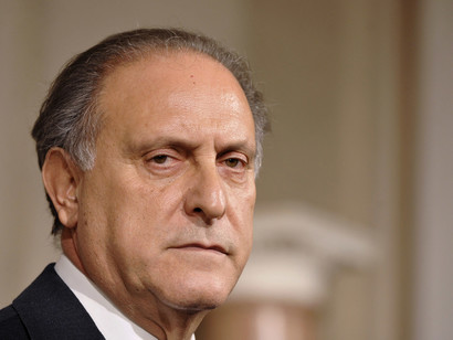 Lorenzo Cesa è indagato in Calabria per mafia. Il M5s blocca il dialogo con l'Udc