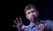 Chuck Norris smentisce, non ero io a Capitol Hill ma un sosia