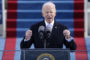 Lady Gaga canta l'inno nel Biden Day