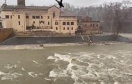 Il Tevere minaccia le banchine: chiusi gli accessi   