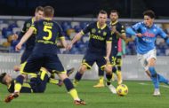 Napoli-Parma 2-0, Elmas e Politano rialzano gli azzurri