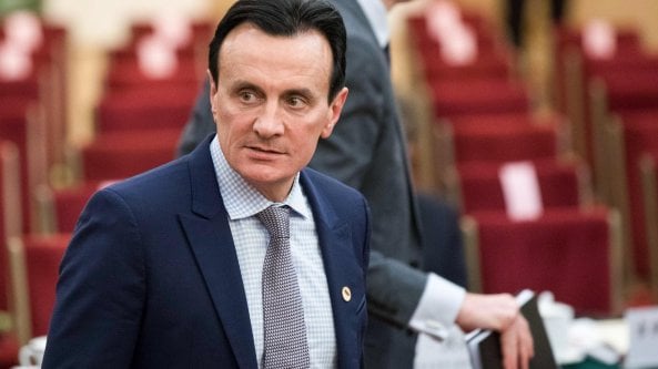 Vaccini in ritardo, mr. AstraZeneca si difende: 