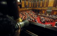 Responsabili, elezioni  o un nuovo premier: sei scenari per la crisi