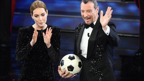 Amadeus si gioca la sua partita:  